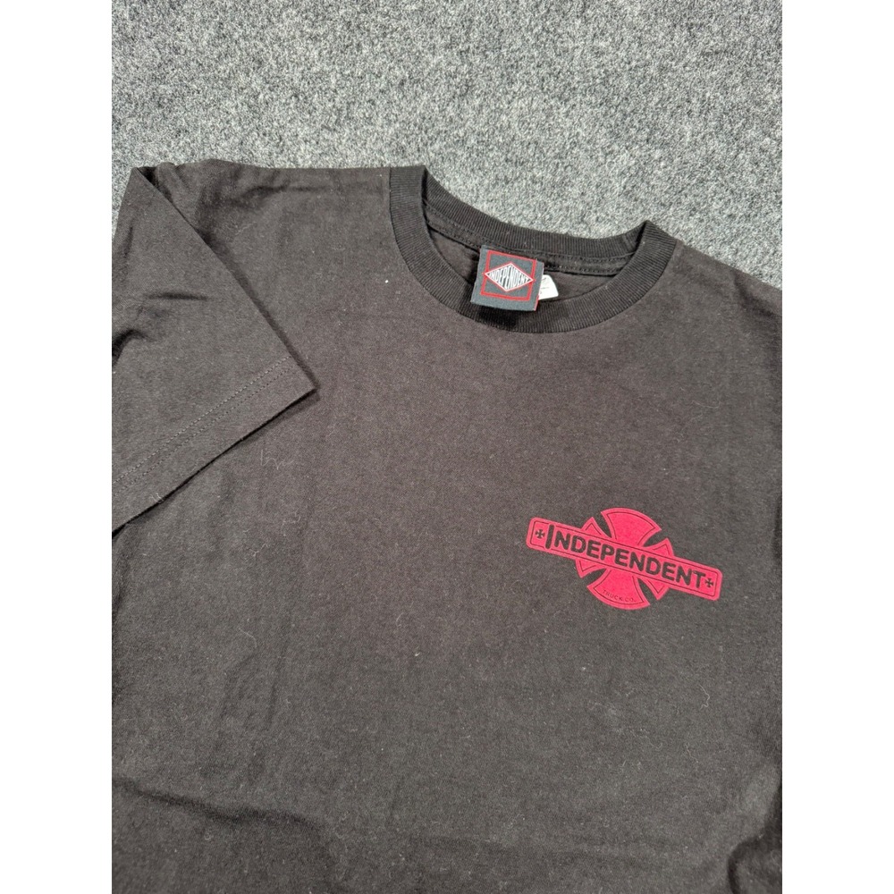 Independent Truck Co T Shirt Mens Small Black Red Logo Skateboarding Skate Tee